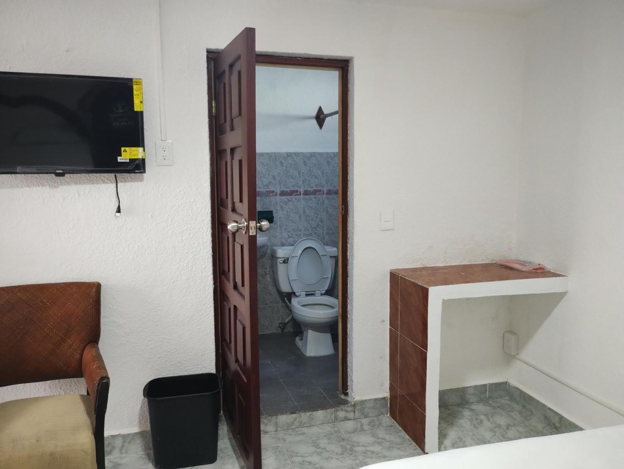 Casa De Huespedes Los Santos Cancún Zewnętrze zdjęcie